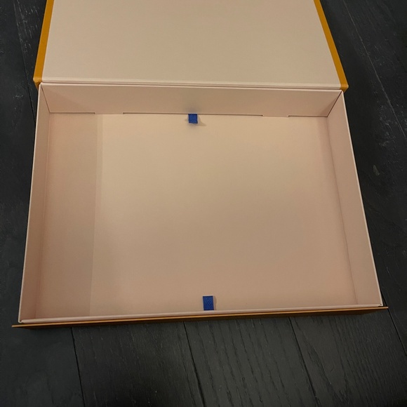 Louis Vuitton full set large empty box shopping bag home decoration storage - Picture 9 of 9